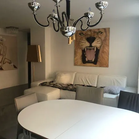 Luxurious 2 Bedroom Apartment Old City München Buitenkant foto