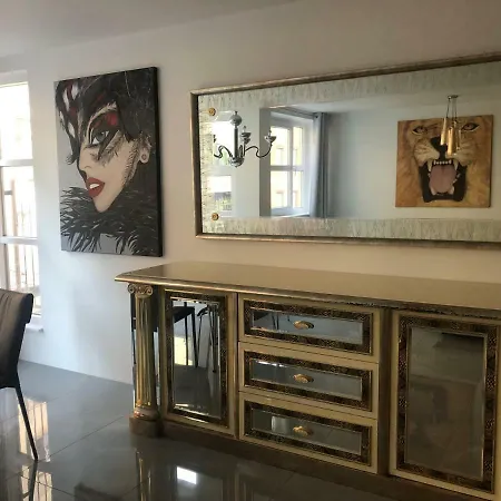 Luxurious 2 Bedroom Apartment Old City München Buitenkant foto