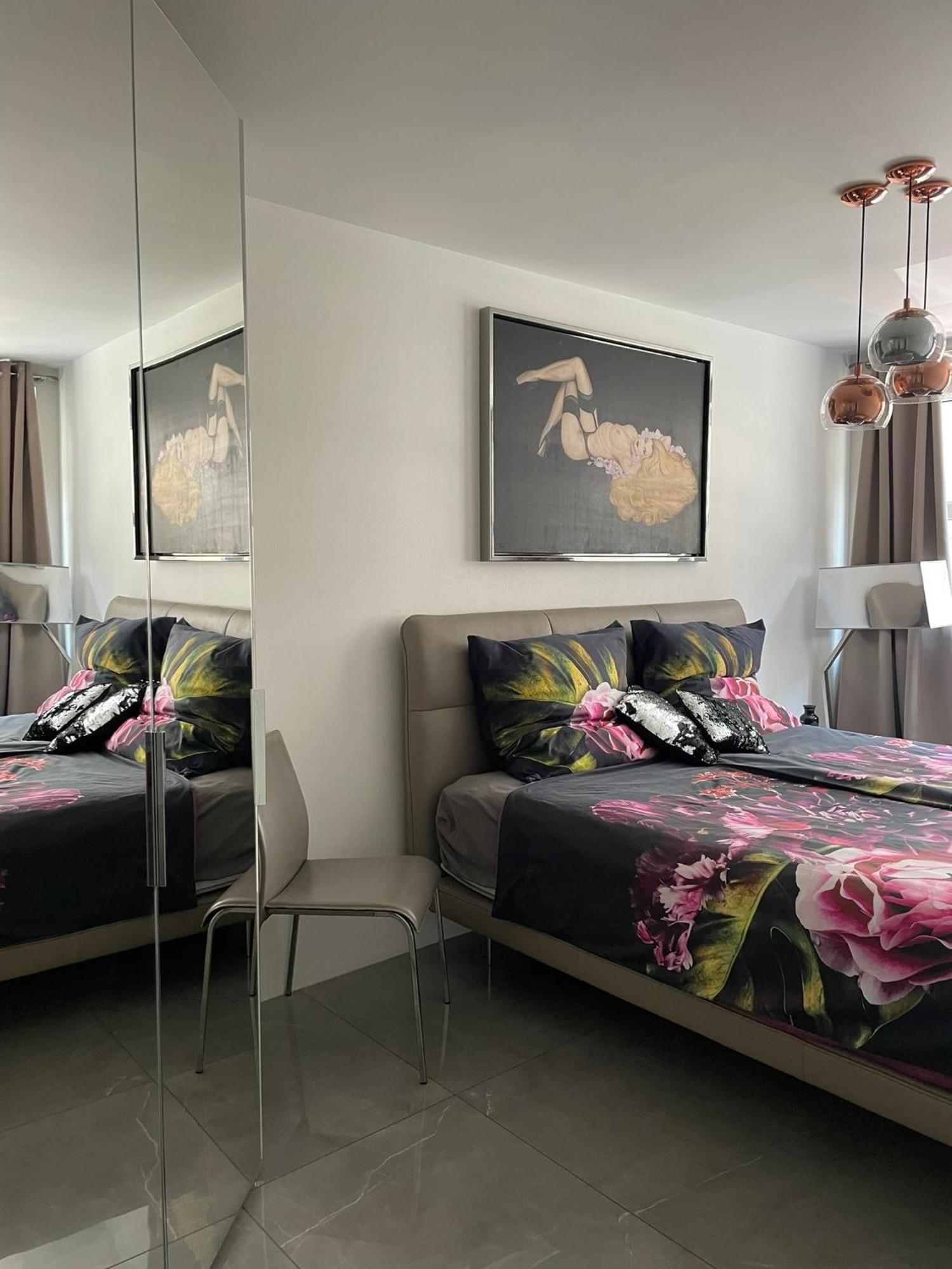 Luxurious 2 Bedroom Old