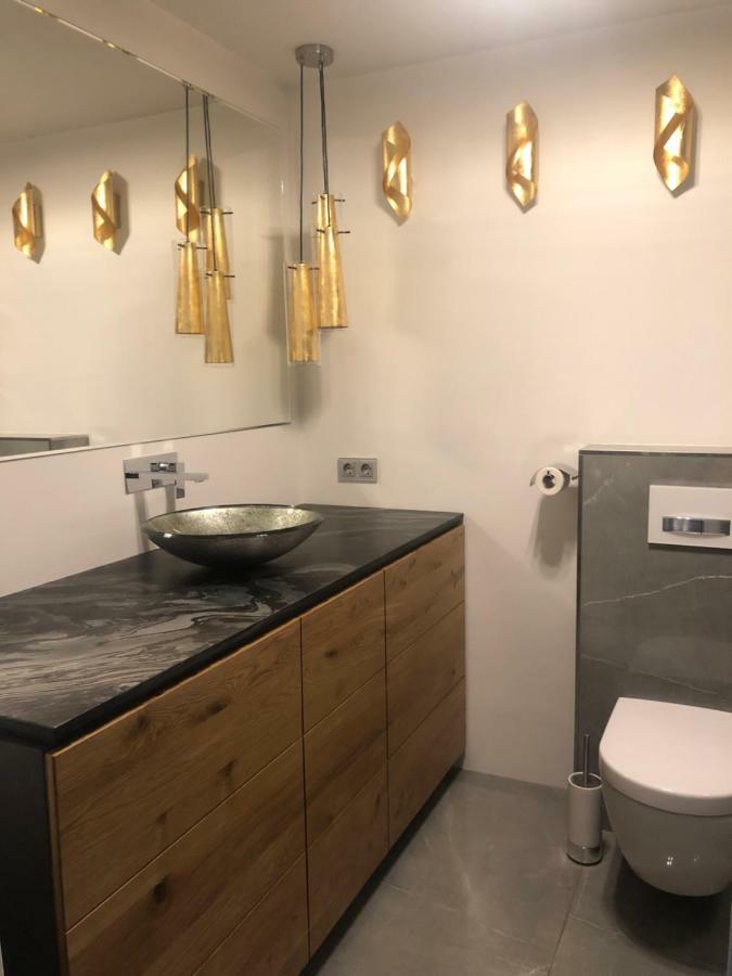Luxurious 2 Bedroom Old Apartment Munich